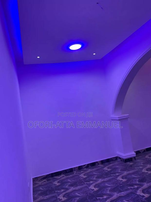 2bdrm Apartment in Amasaman 3Junction, Pokuase for rent · Photo 4