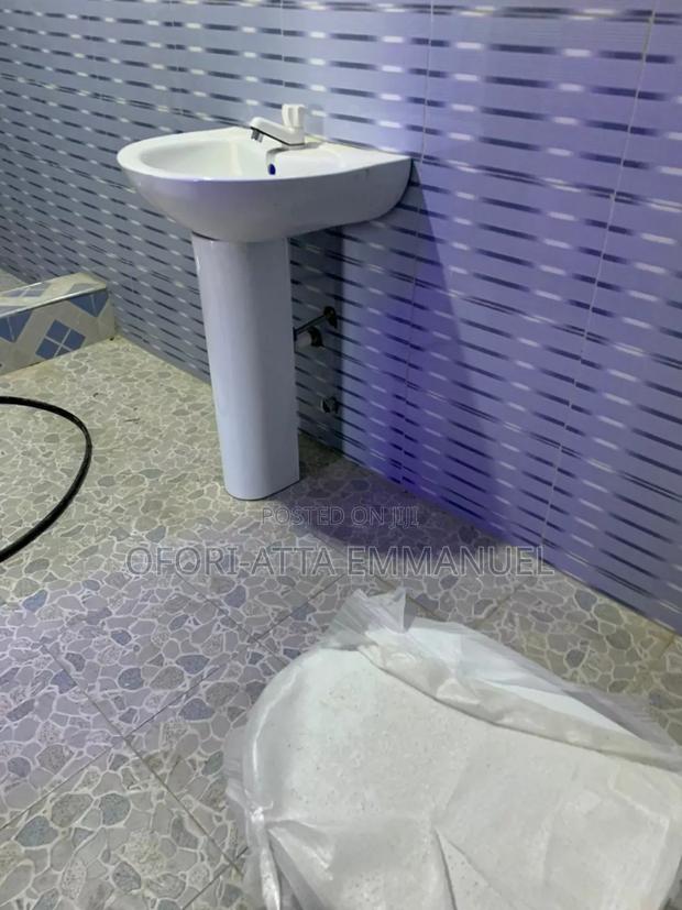 2bdrm Apartment in Amasaman 3Junction, Pokuase for rent · Photo 8