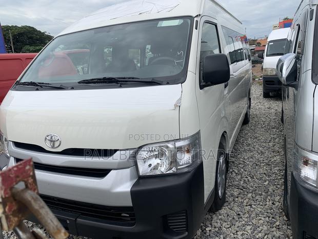 New Toyota HiAce 2024 White · Photo 1