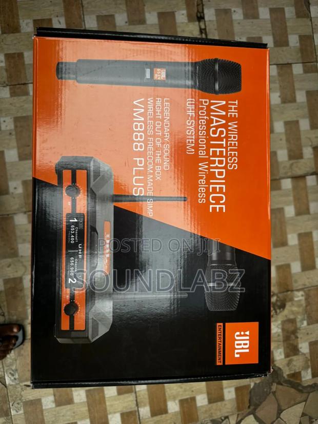 Jbl Vm888 Plus 2-in-1 Wireless Microphone · Photo 1