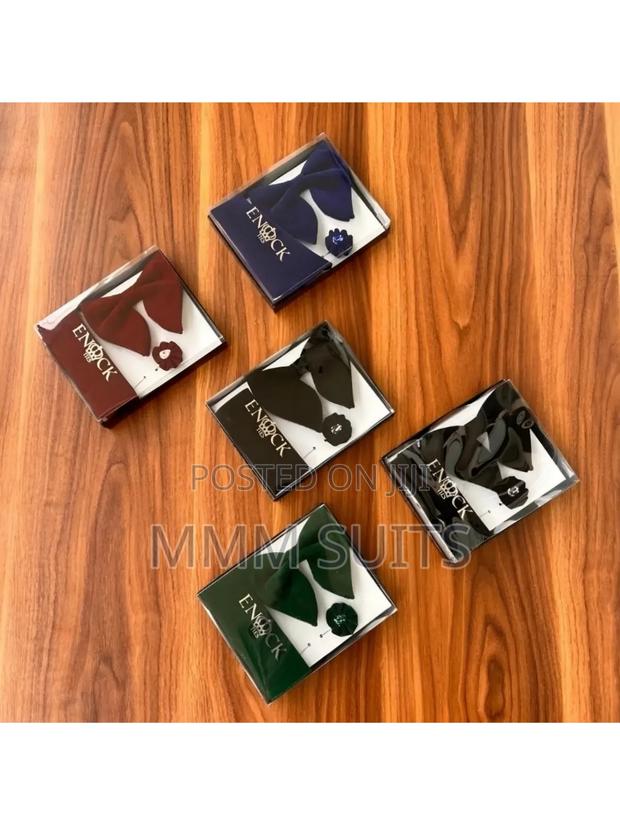 Quality Suede Butterfly Bowties · Photo 1