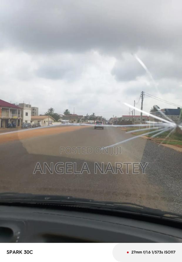 Titled One Plot Close to Manet, Spintex · Photo 3