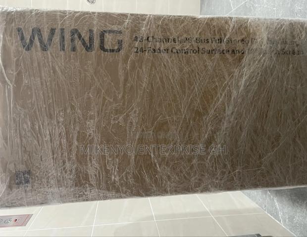 Behringer Wing 48-Channel Digital Mixer · Photo 3