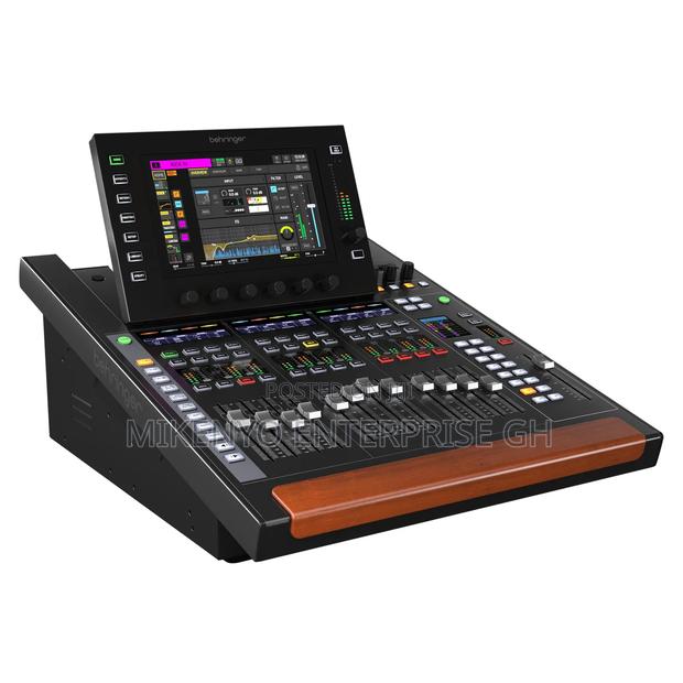 Behringer Wing Compact 48-Channel Digital Mixer · Photo 1