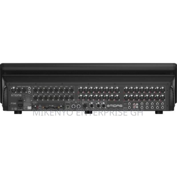 Midas M32 Digital Console for Live and Studio · Photo 3