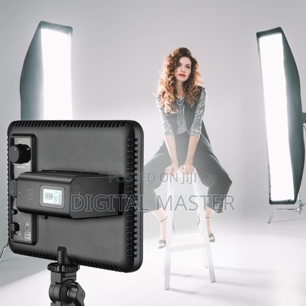 Powerextra Np-F980l 10050mah With Usb Output LCD Display · Photo 5