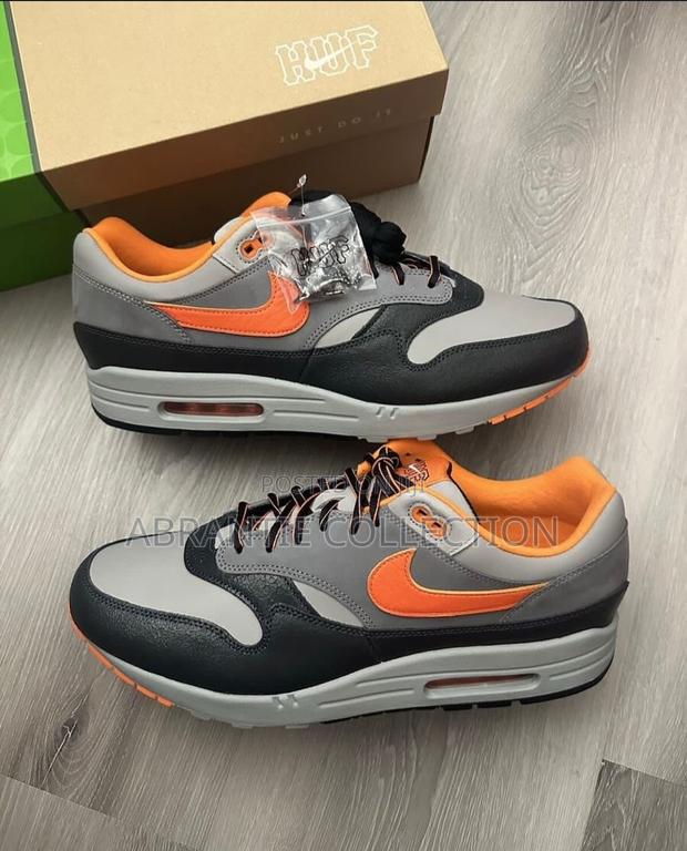 Nike Air Max 1 Sp Brilliant Orange · Photo 1