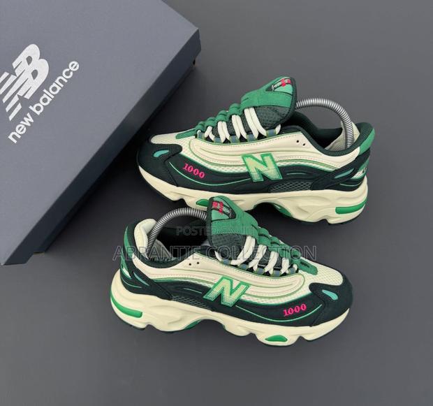 New Balance 1000 Green/White Sneaker · Photo 1