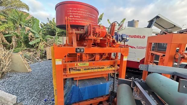 Industrial Full Automatic Block Machine · Photo 2