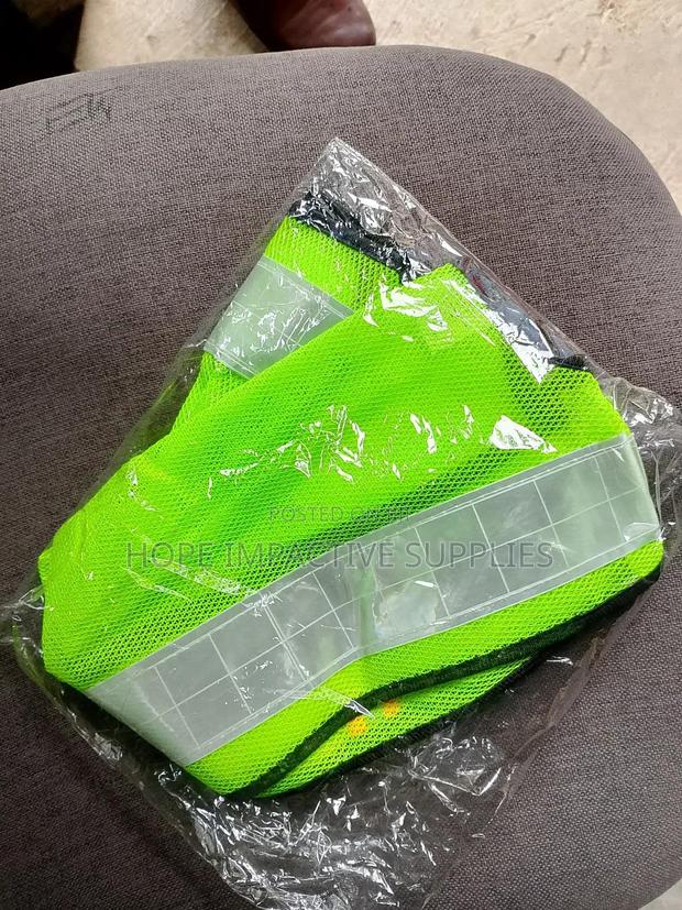 Harbour Reflective Vest - Net. · Photo 5