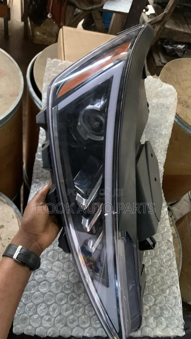 Hyundai Elantra 2019-2020 Headlight LED 6000K · Photo 1