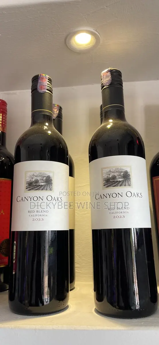 Canyon Oaks Red Blend · Photo 1