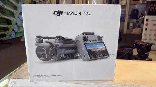 Dji Mavic 4 Pro Flymore Combo · Photo 1