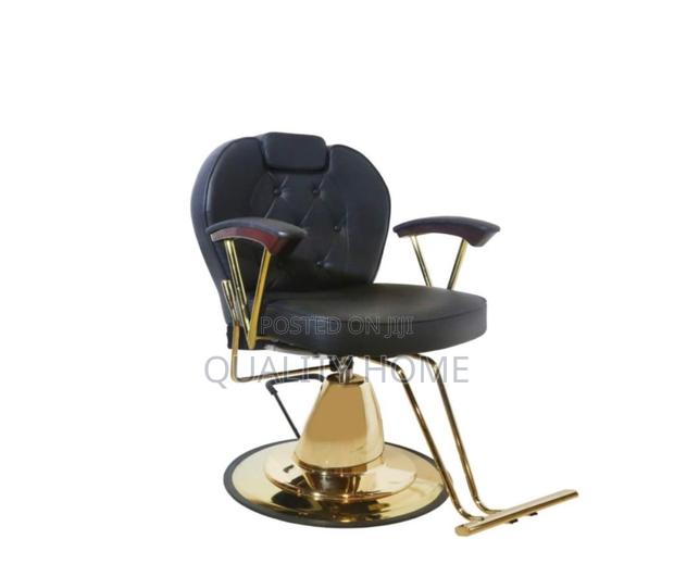 Salon Barbers Chairs · Photo 1