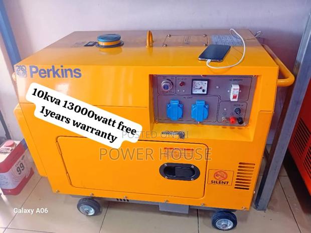 Lumina Ultra Circuit 10kva 13000watts Perkins Diesel Generat · Photo 1