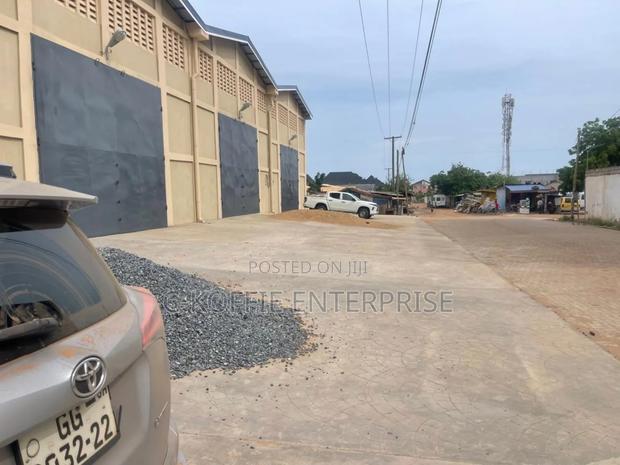 800 SQM Warehouse at Spintex · Photo 4