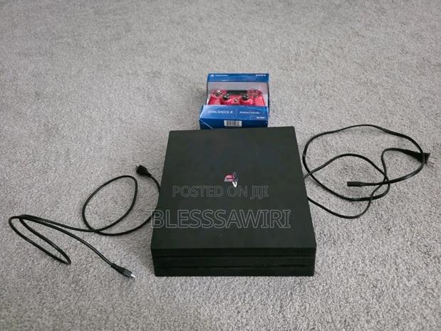 Usa Sony Ps4 Pro Console 1tb With Original Box Plus Cod Vanguard Cd · Photo 7