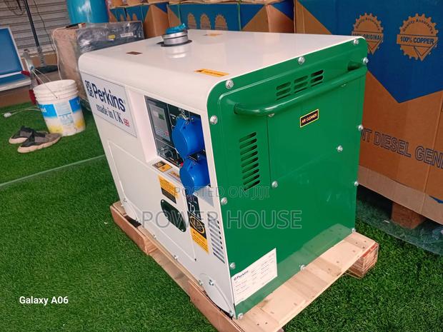 Lumina Surage Tape 10kva 13000watts Diesel Generator Perkins · Photo 1