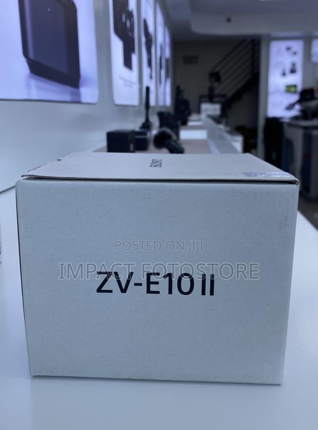 Sony Zv-e10 Ii Mirrorless Camera With 16-50mm Lens (Black) · Photo 1