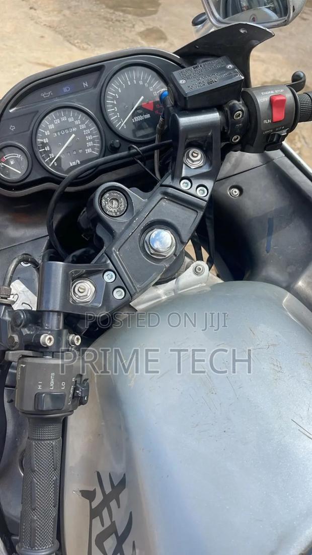 Kawasaki 1998 Silver · Photo 2