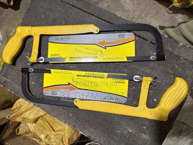 Hack Saw Frame With Black Blade. · Photo 1