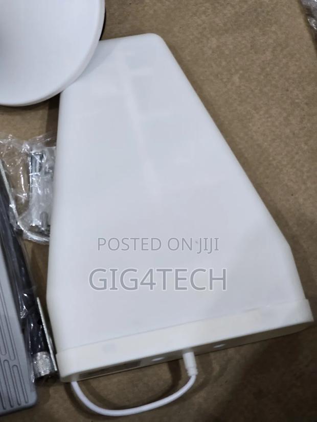 4 Band Network Booster 900/1800/2100/2600mhz Network · Photo 2