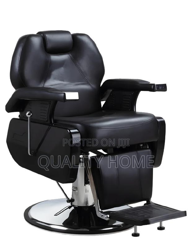 Executive Barbering Chair · Photo 1