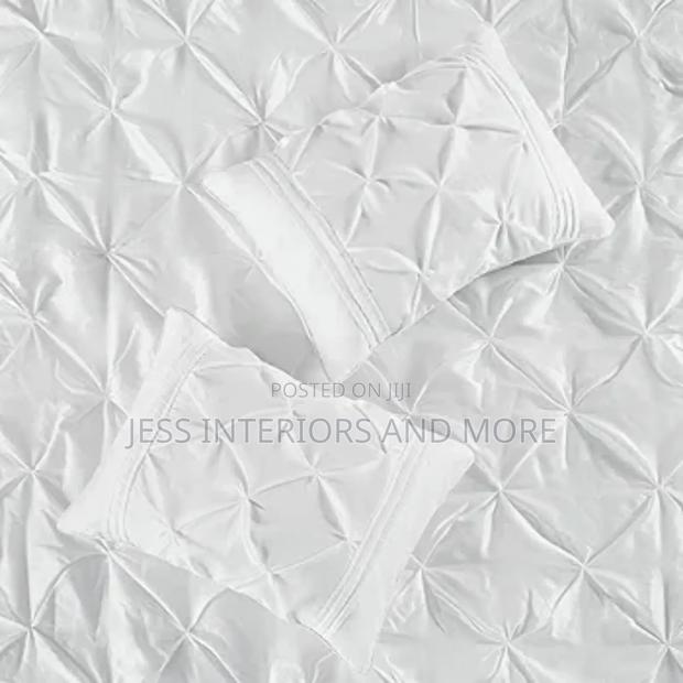 Madison Park Laurel Duvet and Sham Set
(Queen Size) · Photo 2
