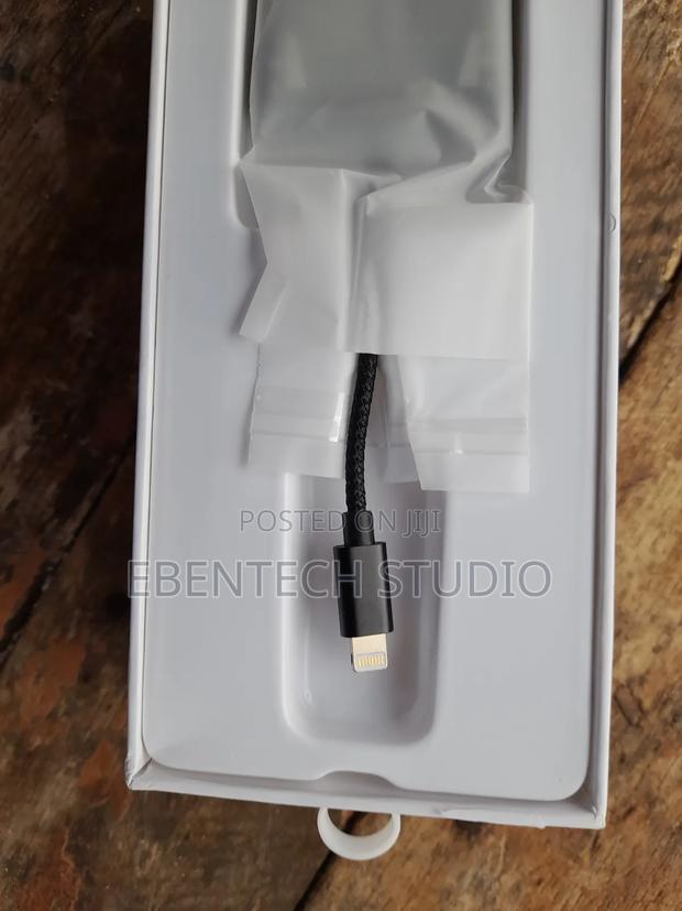 iPhone Lighting Micphone Headphone Recording Streaming Irig · Photo 4