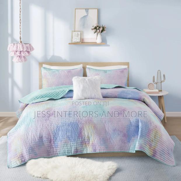 Printed Quilt Set (Queen Size) · Photo 1