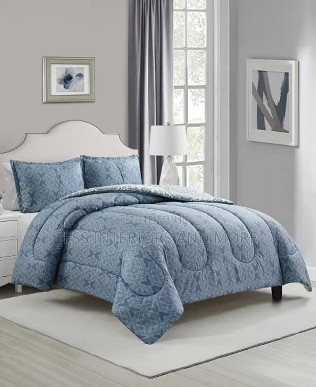 Talia 3-Pc Reversible Comforter Set · Photo 2