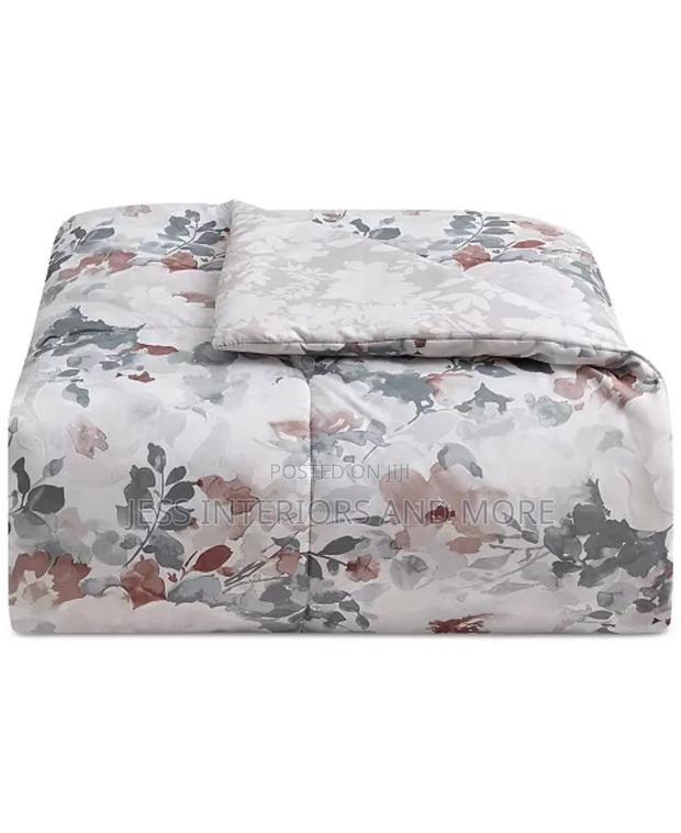 Roselyn 3-Pc Comforter Set(King) · Photo 2