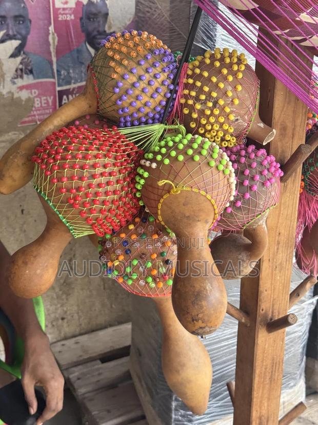 Local Maracas · Photo 3