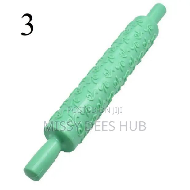 Plastic Rolling Pin for Cake Decorating · Photo 8