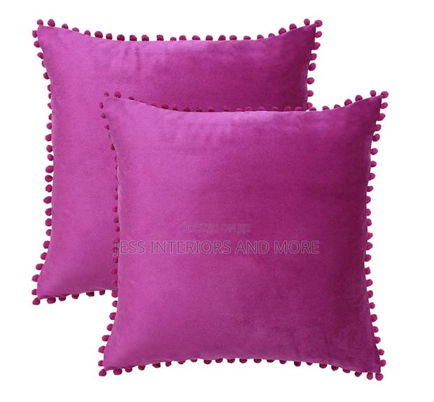 Throw Pillow (Purple) 2pcs · Photo 1