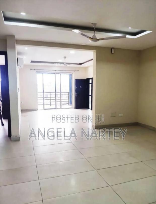 12bdrm Apartment in East Legon for sale · Photo 3