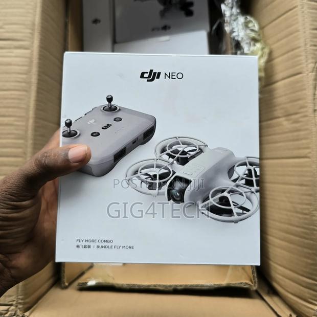 Dji Neo Combo Drone 3 Batteries · Photo 1