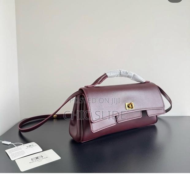 Highly Quality Balenciaga New Collection · Photo 1