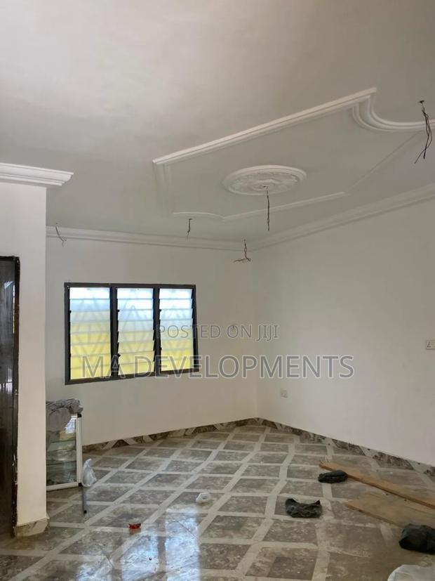 1bdrm Apartment in Madev Realty, Ofankor for rent · Photo 4