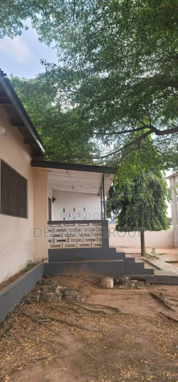 3bdrm Bungalow in Housing Down for sale · Photo 8