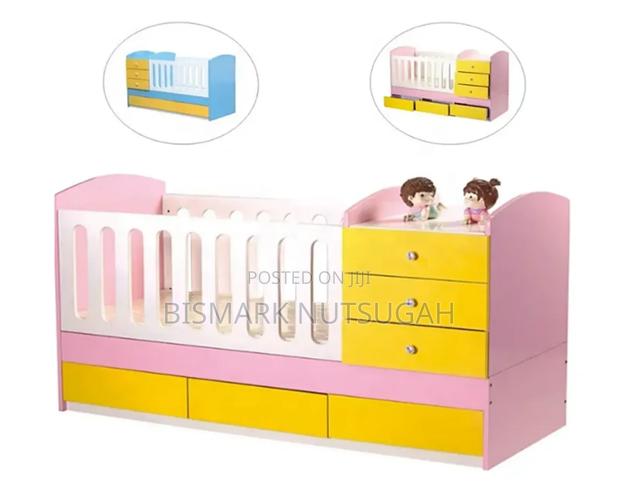 Drawer Wooden Baby Cot Bed · Photo 1