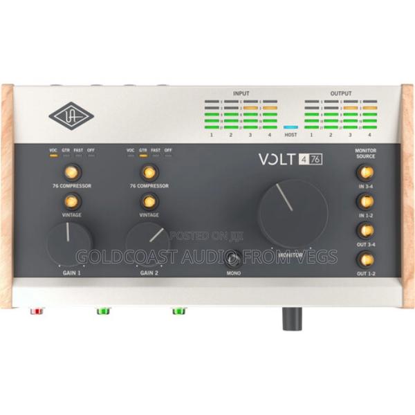 Universal Audio Volt 476 Portable 4x4(Built-in Compressor) · Photo 1