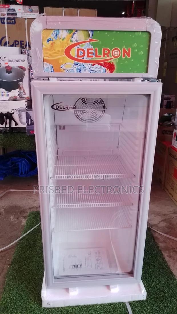 "Delron Display / Showcase Fridge 115 Litres · Photo 1