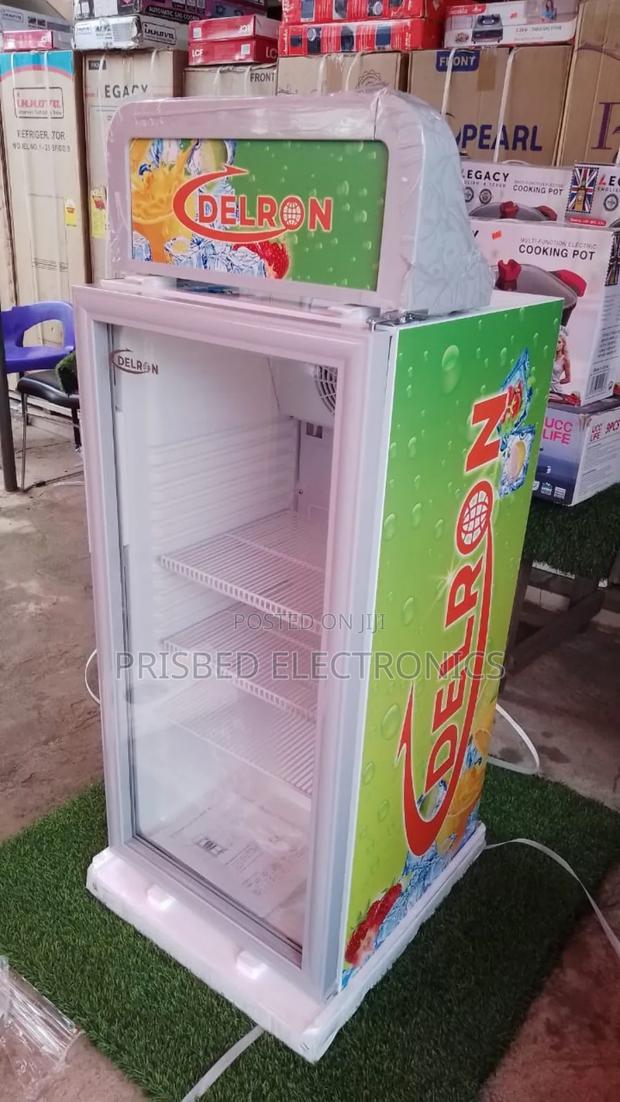 "Delron Display / Showcase Fridge 115 Litres · Photo 3