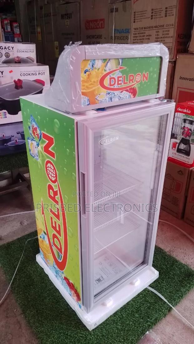 "Delron Display / Showcase Fridge 115 Litres · Photo 4