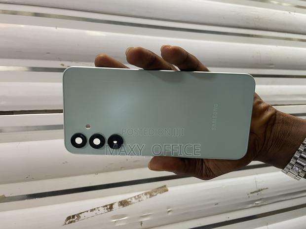 Samsung Galaxy A16 Housing · Photo 4