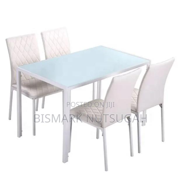 Four Chairs Dining Table · Photo 6