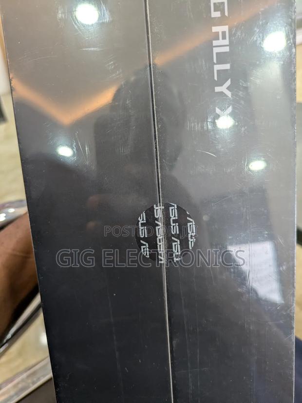 ASUS Rog Ally X Gaming Console · Photo 5