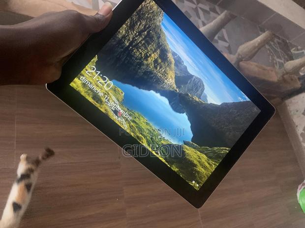 Laptop HP Elite X2 1012 8GB Intel Core M SSD 128GB · Photo 1