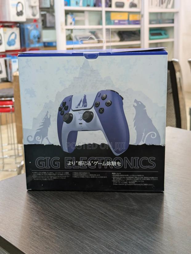Playstation 5 Controller - God of War Limited Edition · Photo 2